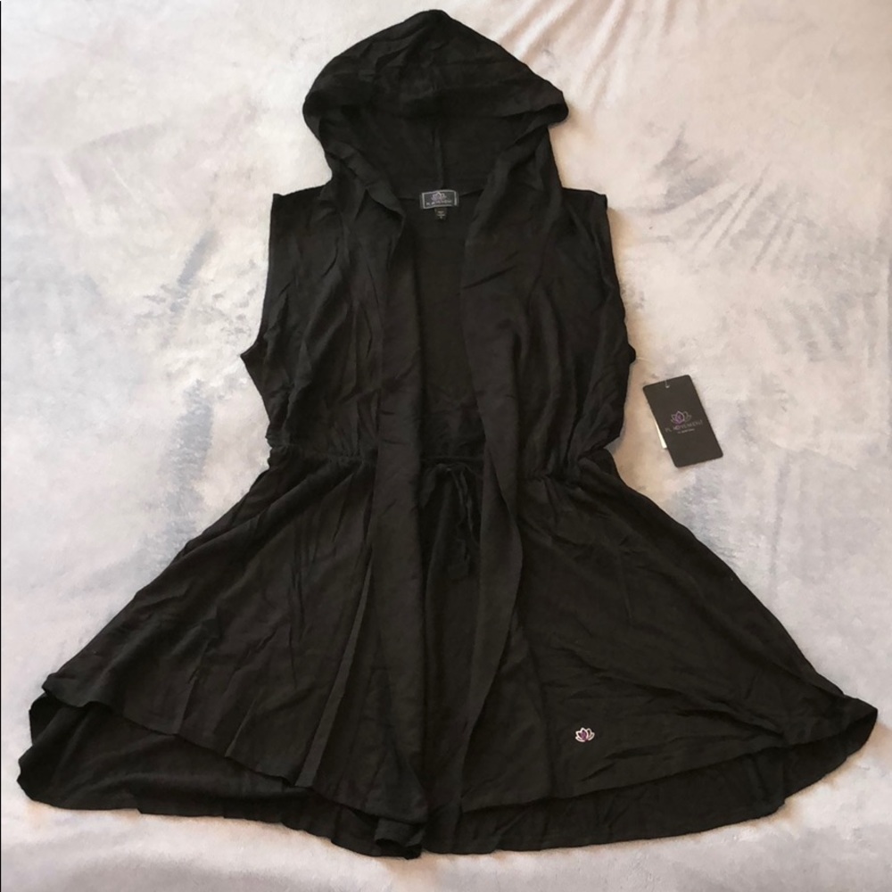 Women’s Pink Lotus sleeveless hoodie Small.